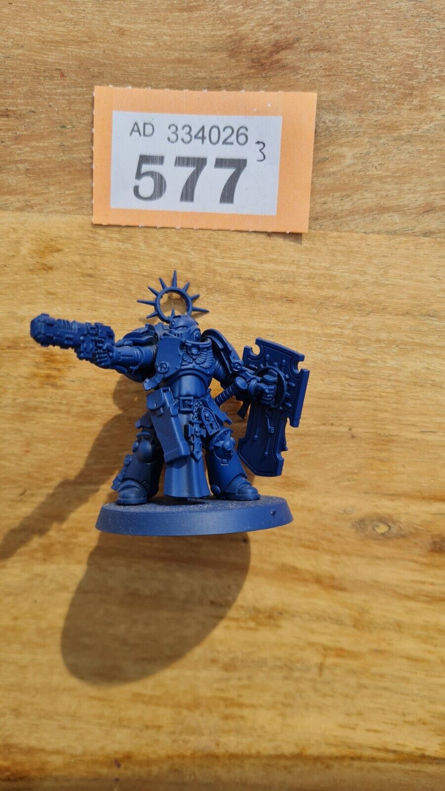 Warhammer 40k Space Marine Lieutenant With Stormshield