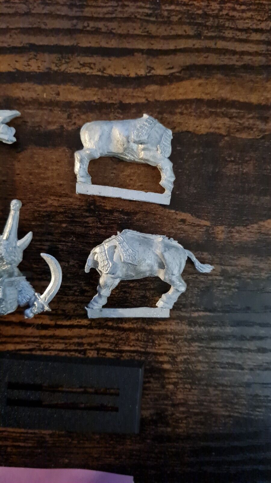 Warhammer Chaos Dwarf Bull Centaur Standard Bearer Metal Oop