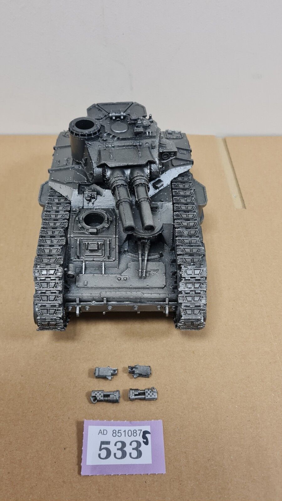 Warhammer Forgeworld Macharius Heavy Tank