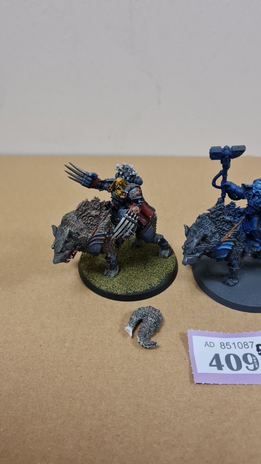 Warhammer 40k Space Marines Space Wolves Canis Wolfborn  + Iron Priest On Wolf