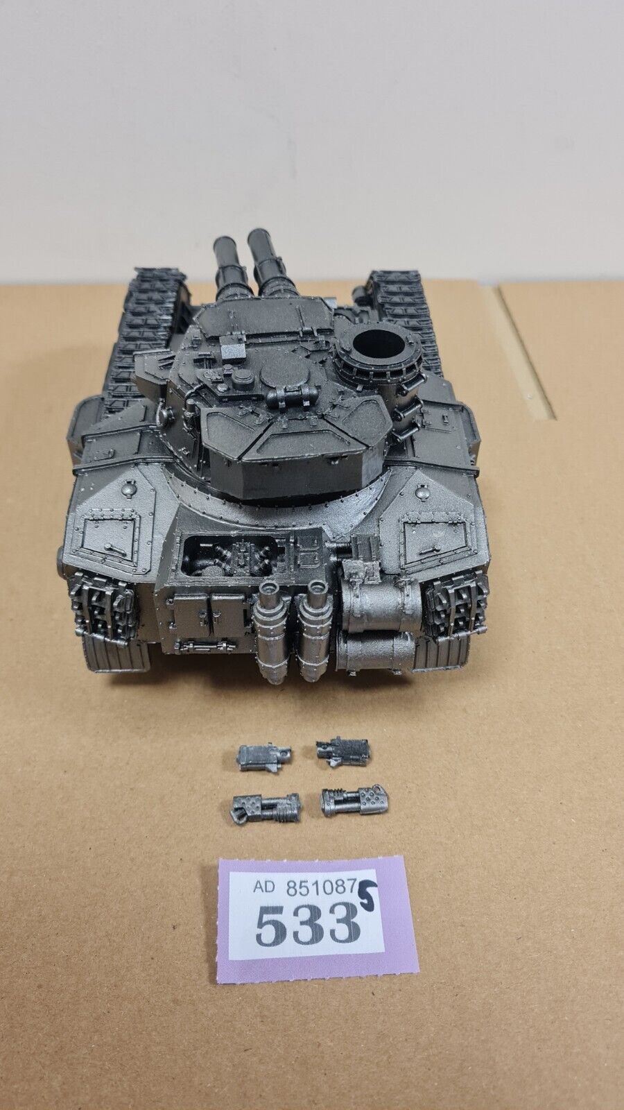 Warhammer Forgeworld Macharius Heavy Tank