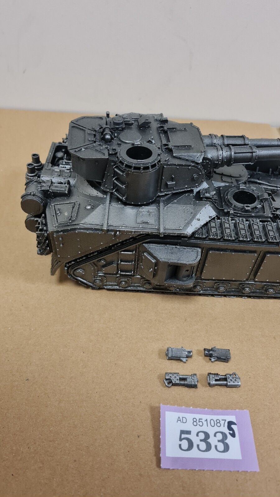 Warhammer Forgeworld Macharius Heavy Tank