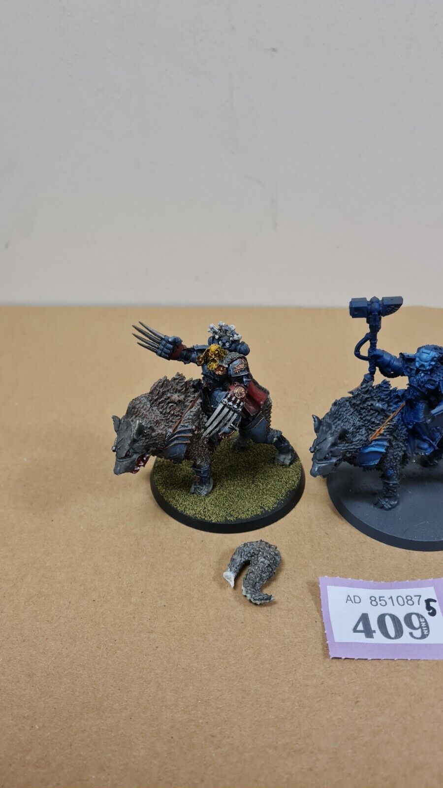 Warhammer 40k Space Marines Space Wolves Canis Wolfborn  + Iron Priest On Wolf