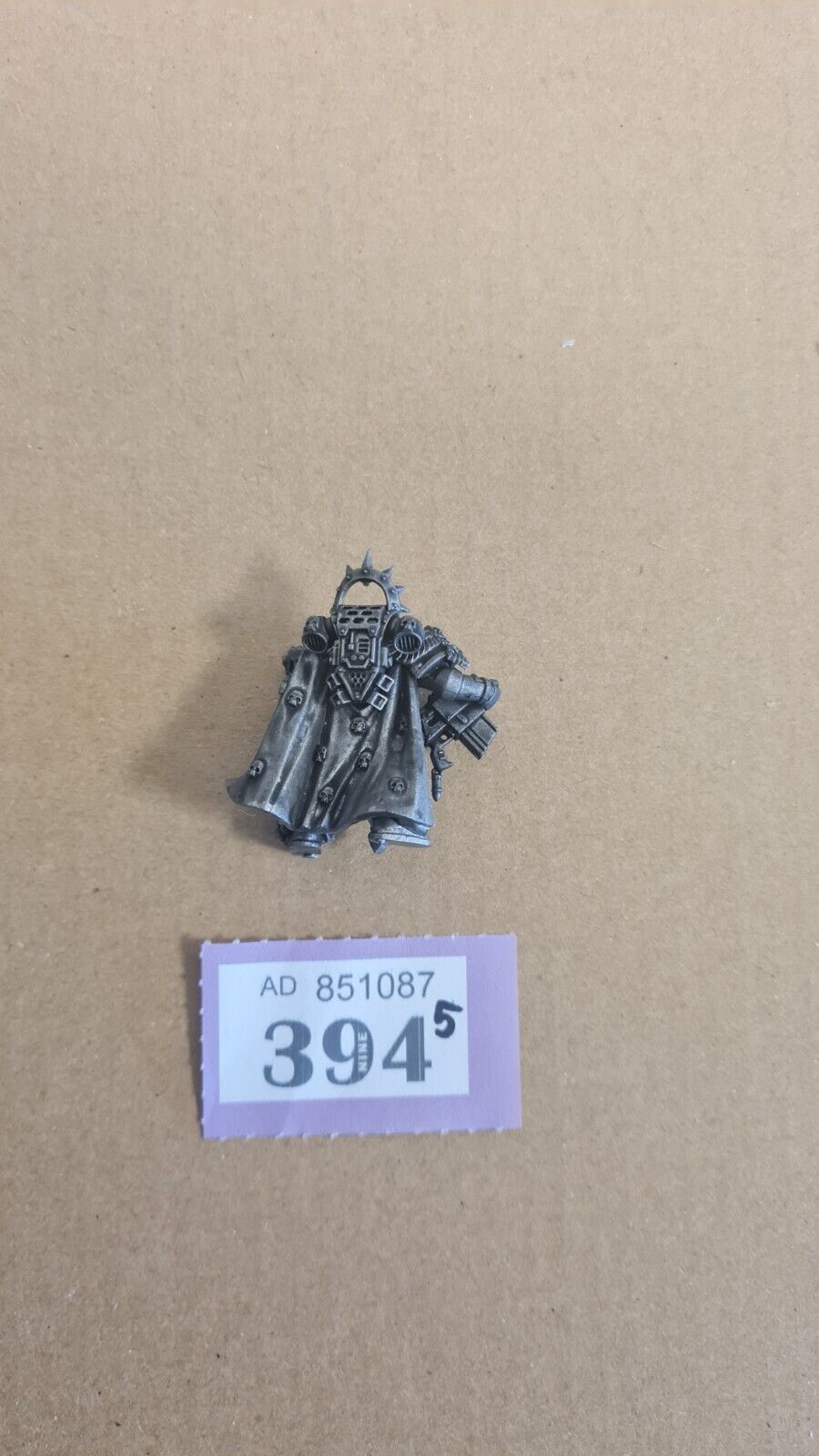 Warhammer 40k Space Marine Web Exlcusive Captain Oop