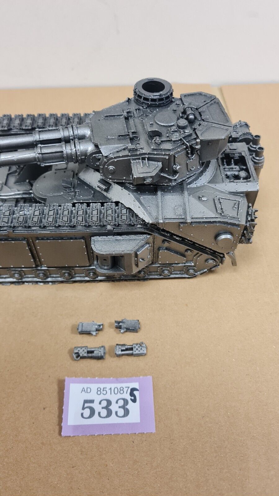 Warhammer Forgeworld Macharius Heavy Tank