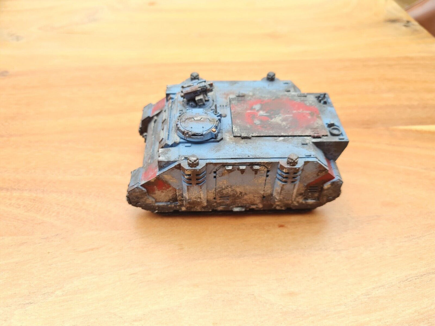 Warhammer 40k Rhino Well Painted