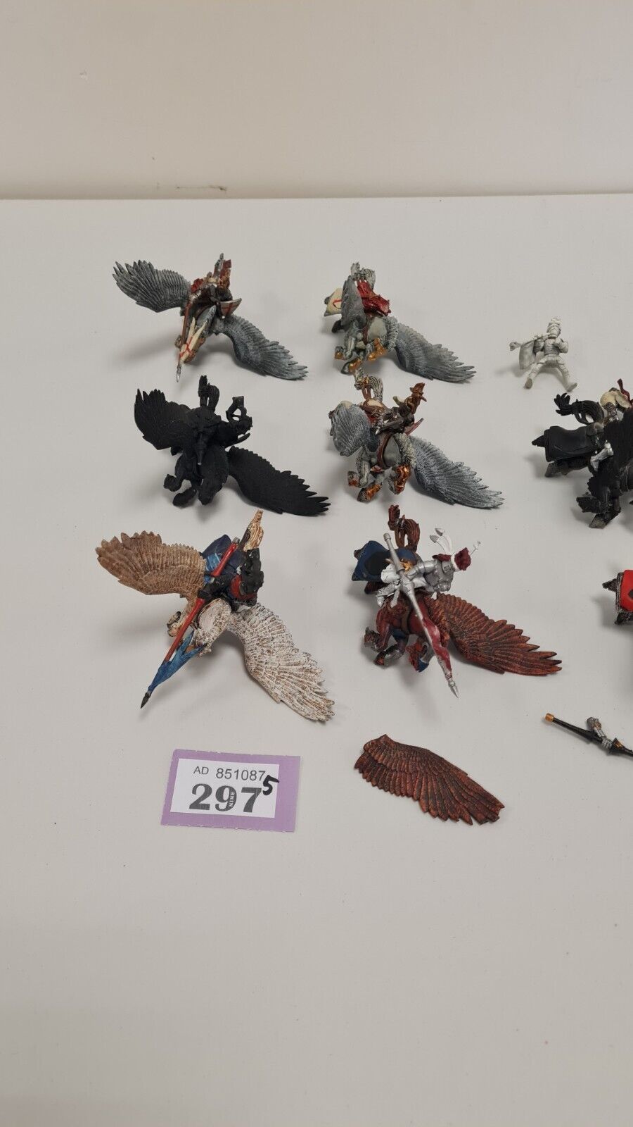 Warhammer The Old World Bretonnian Pegasus Knighrs X 8 Meed A Little Work