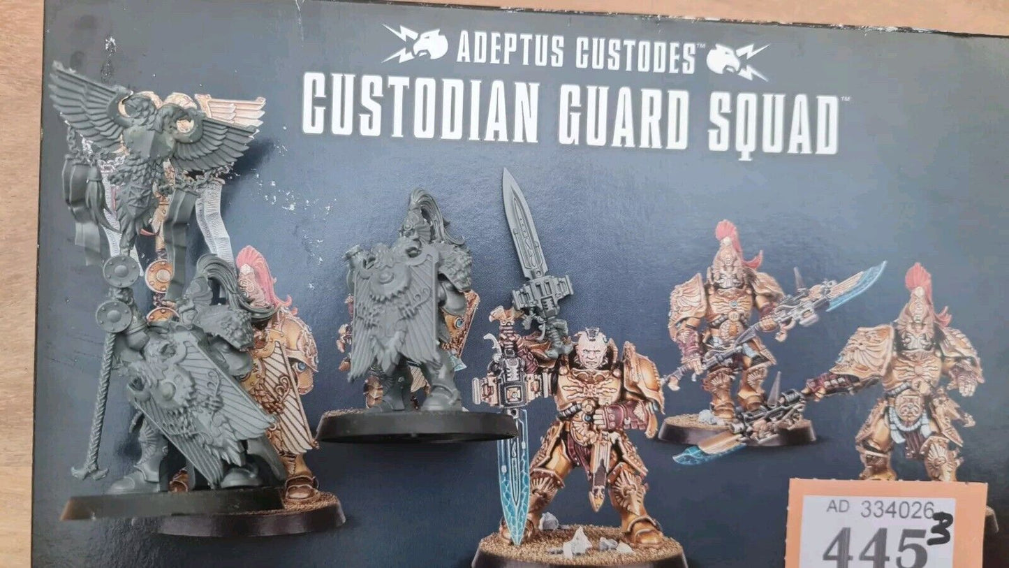 Warhammer Adeptus Custode Vexilus Praetor Squad