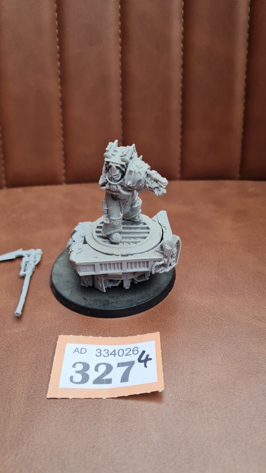 Warhammer 30k Forgeworld Typhus Missing Right Arm But Has Scythe Hand