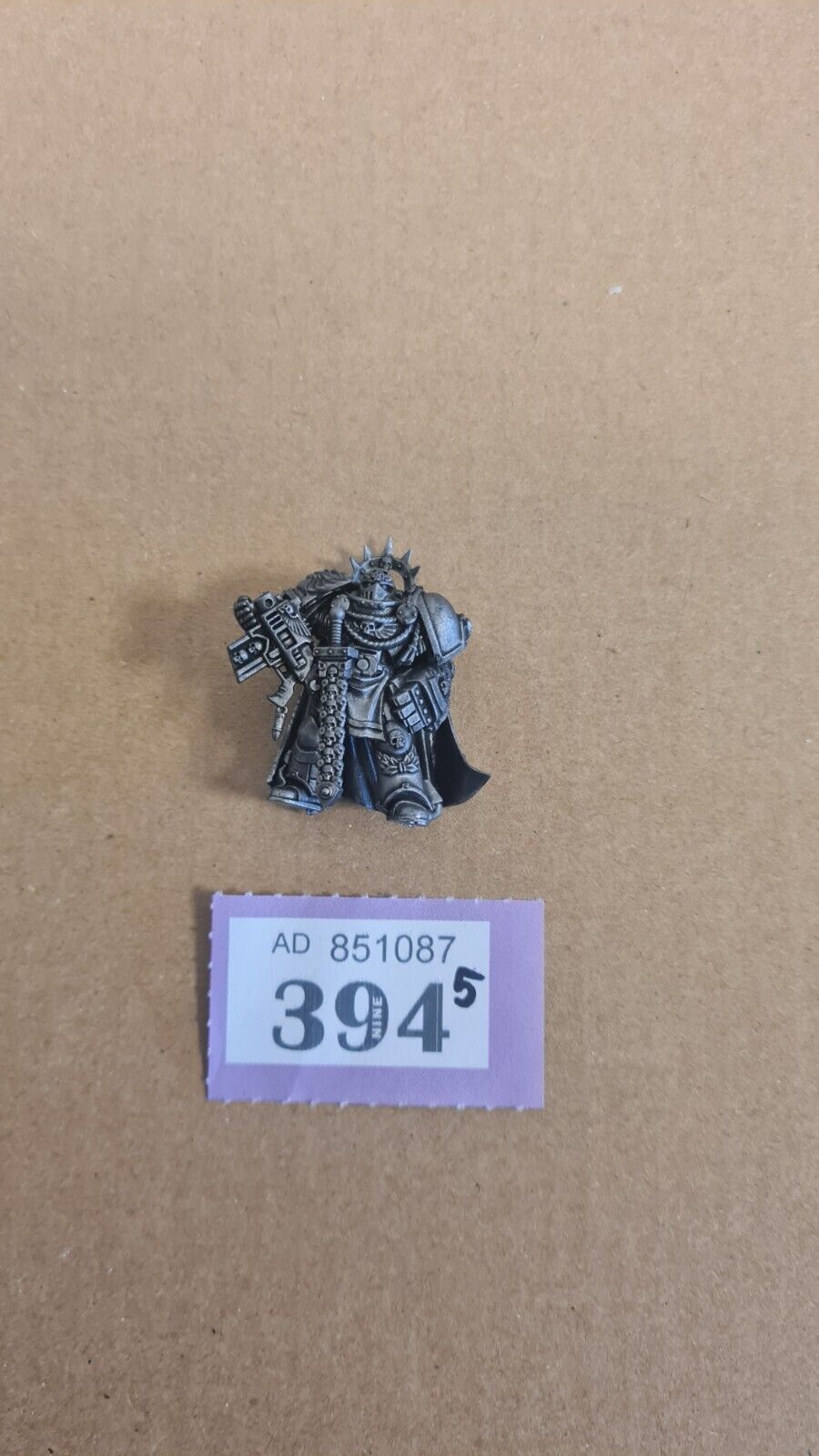 Warhammer 40k Space Marine Web Exlcusive Captain Oop