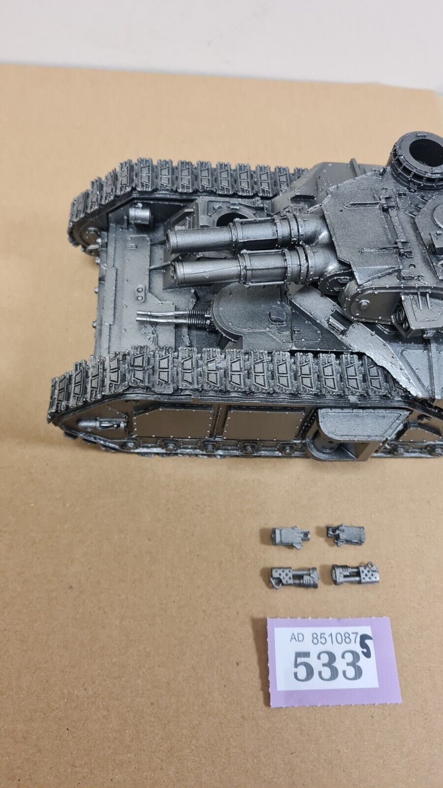 Warhammer Forgeworld Macharius Heavy Tank