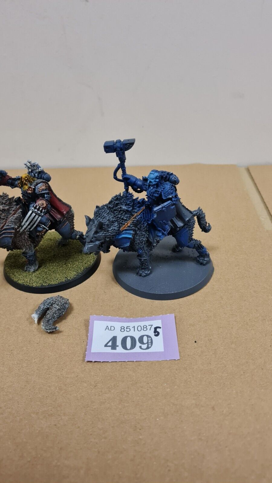 Warhammer 40k Space Marines Space Wolves Canis Wolfborn  + Iron Priest On Wolf