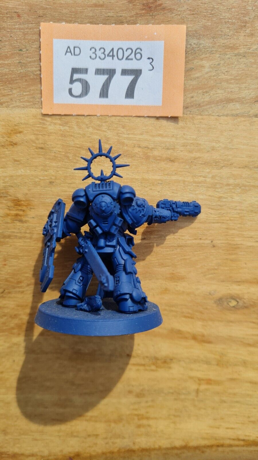 Warhammer 40k Space Marine Lieutenant With Stormshield