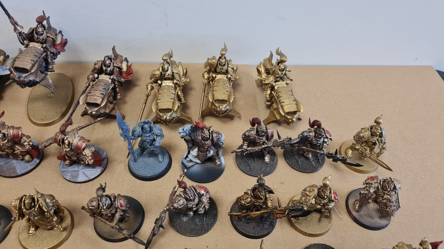 Warhammer 40k Adeptus Custodes Army