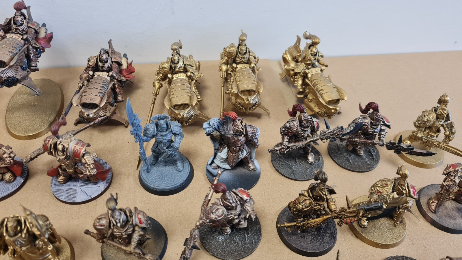 Warhammer 40k Adeptus Custodes Army