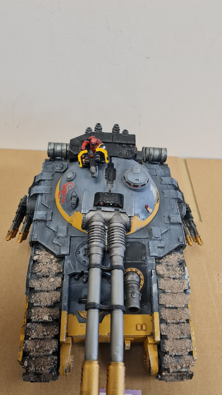 Warhammer Forgeworld Fellblade Super Heavy Tank