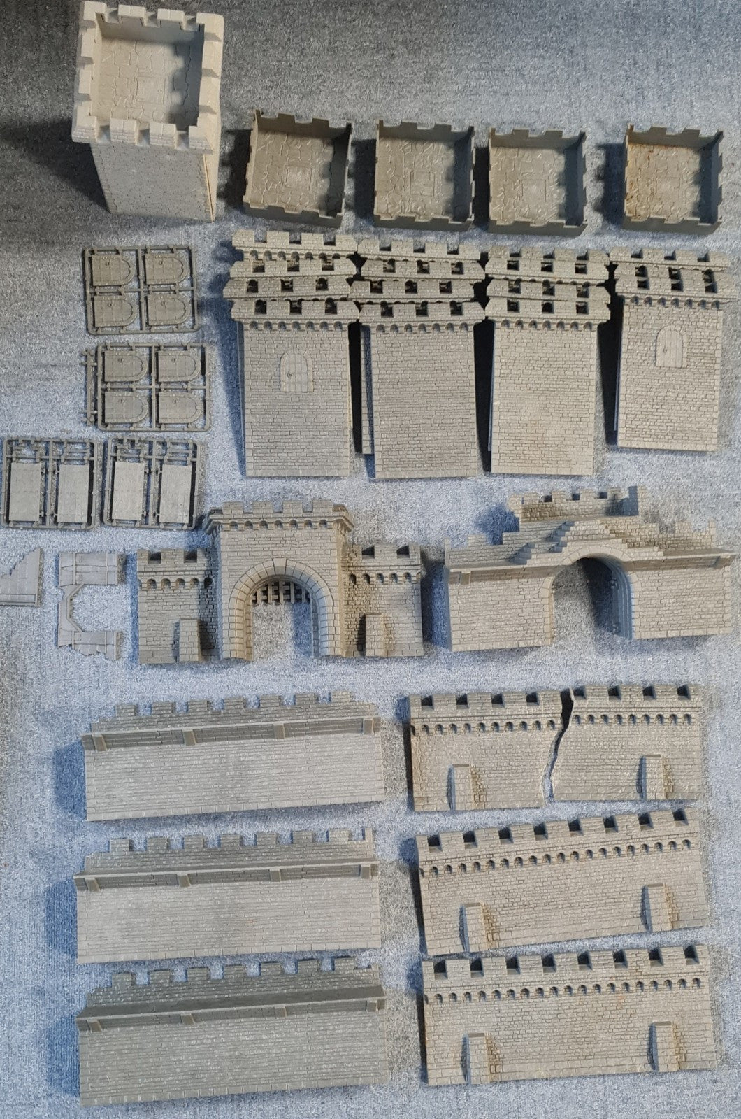 Warhammer Mighty Fortress + Extras