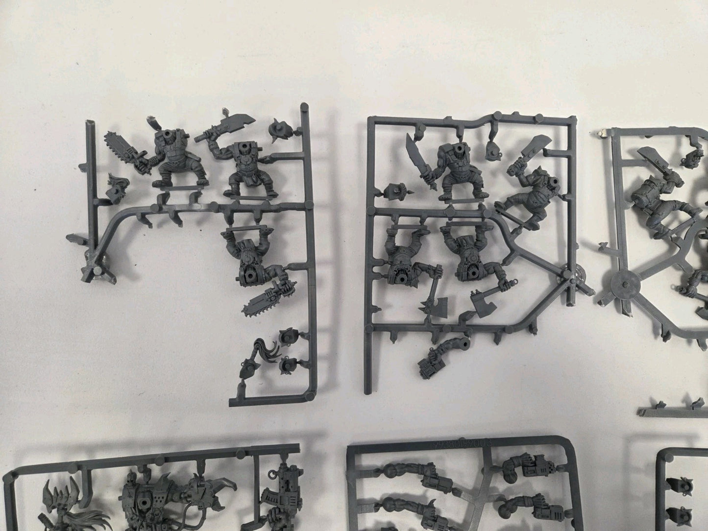 Warhammer 40k Ork Warboss + 17 Choppa Boyz Black Reach